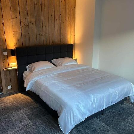 Nieuwe Kamer In Centrum Brugge Met Badkamer ! المظهر الخارجي الصورة