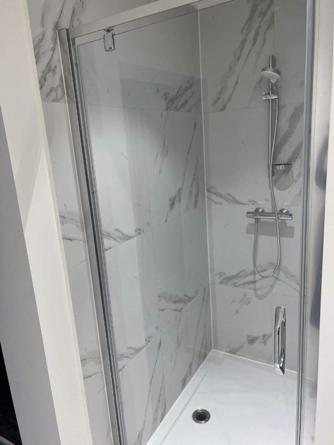 Nieuwe Kamer In Centrum Brugge Met Badkamer ! المظهر الخارجي الصورة